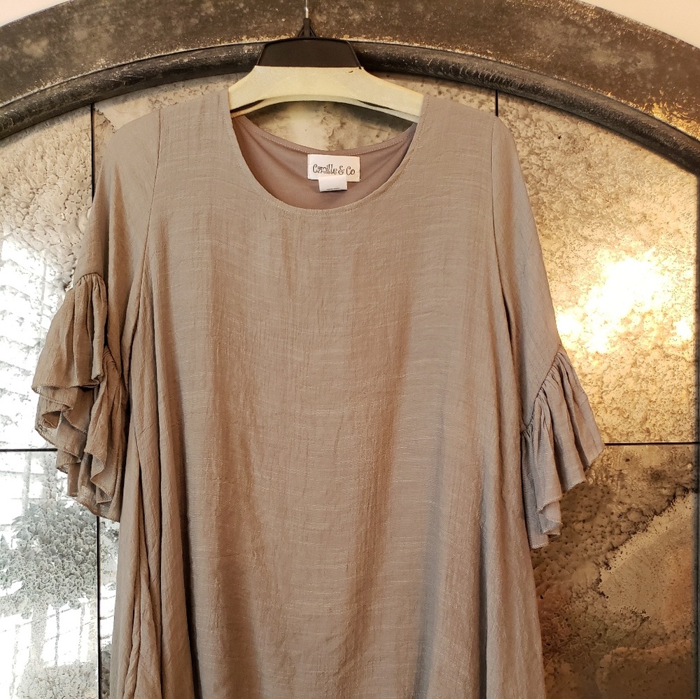 Camille & Co Grey/Taupe Top